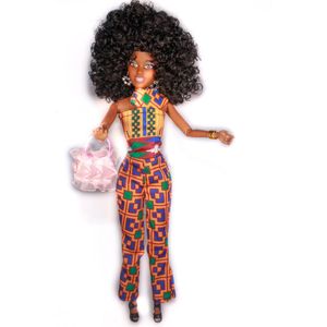 Akazidolls Imara - Zwarte - barbie - pop - afro krullen - Afrikaanse kleding- Modepop