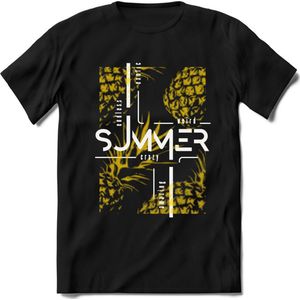 Crazy Summer | TSK Studio Zomer Kleding  T-Shirt | Geel | Heren / Dames | Perfect Strand Shirt Verjaardag Cadeau Maat S