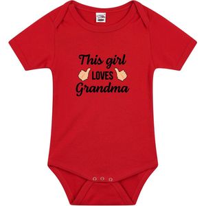 This girl loves grandma tekst baby rompertje rood meisjes - Cadeau oma - Babykleding 68
