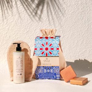 Prija Smooth & Silky Trio - Verzachtende Plantaardige Zeep met Natuurlijke Glycerine, Verstevigende Bodycrème - Groene Walnoot en Centella Asiatica en Verzachtende Badhandschoen van Natuurlijk Katoen