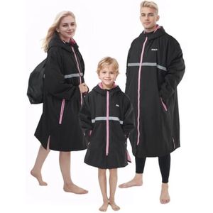 Oversized Badjas voor Volwassenen en Kinderen - Winddicht en Waterdicht met Pluche Gevoerde Zakken
