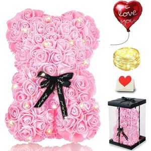 Moederdag- beer met roze rozen- beer met rozen en verlichting - transparante geschenkdoos en geschenkkaart