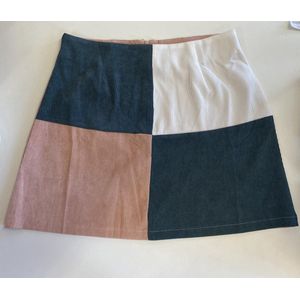 Geruit rokje met 3 kleuren - ritssluiting - maat S (36)