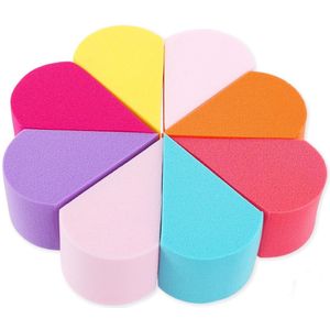 Crrynuo - 8 Stuks - Driehoekige Make-Up Sponsen - Beauty Blender Poederdons - Zachte Hydrofiele Non-Latex Sponsjes - Meerkleurig - 85x20mm - Droog/Nat Gebruik