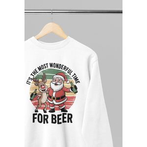 Foute kersttrui - It's the most wonderful time for beer - Wurban Wear | 18+ | Grappige sweater | Unisex sweater | Oversized sweater | Kersttrui heren | Foute kerstkleding | Kerst sweater | Kersttrui dames | Foute kersttruiendag 2025 | Wit