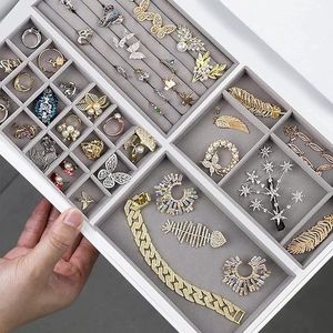 Sieradendoos voor sieraden, bakjes, organizer, stapelbare juwelendoos voor laden, opbergsysteem voor oorbellen, armbanden, ringen, 4 stuks, grijs