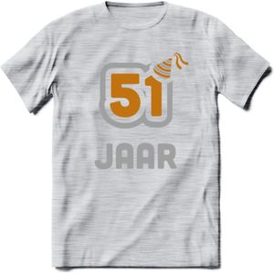 51 Jaar Feest T-Shirt | Goud - Zilver | Grappig Verjaardag Cadeau Shirt | Dames - Heren - Unisex | Tshirt Kleding Kado | - Licht Grijs - Gemaleerd - S