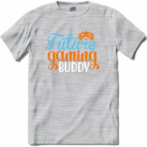 Future Gaming Buddy | Gamen - Hobby - Controller - T-Shirt - Unisex - Donker Grijs - Gemêleerd - Maat 4XL