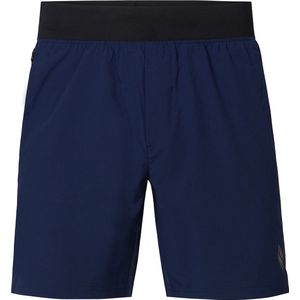 Skechers Movement 7 heren short. Gemaakt van 88% Polyester en 12% Spandex. Vochtafvoerende, kreukbestendige lichtgewicht stof met antistatische afwerking voor de hele dag comfort. - Donkerblauw - Maat M