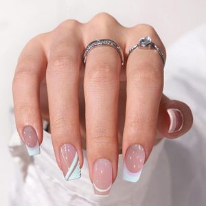 Allecto Plus - Schattige roze French Tip kunstnagels met volledige dekking aanbrengen