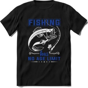 Fishing Has No Age Limit - Vissen T-Shirt | Blauw | Grappig Verjaardag Vis Hobby Cadeau Shirt | Dames - Heren - Unisex | Tshirt Hengelsport Kleding Kado - Zwart - XXL