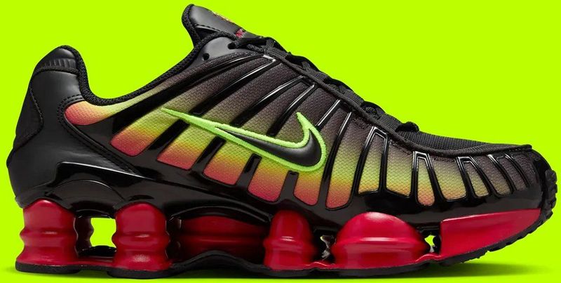 Nike - Shox TL - Sneakers - Rood/Zwart - Heren