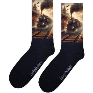 Locomotief - Opkikker - Grappige sokken - Valentijns cadeau - Verjaardag cadeau - Sinterklaas cadeau - Kunst - Leuke sokken - Vrolijke sokken - Trein - Spoorbaan - Kerst Sokken - Vaderdag - Moederdag - Kerstcadeau - Socks die Happy maken - Maat 37-44