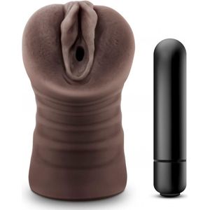 Hot Chocolate - Brianna Masturbator Met Vibrerende Bullet - Vagina