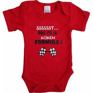 Rode romper met ""Sssssst... Opa en ik kijken Formule 1"" - maat 80 - babyshower, zwanger, cadeautje, kraamcadeau, grappig, geschenk, baby, tekst, bodieke