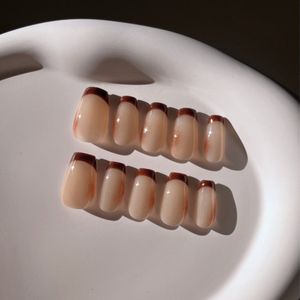 Handgemaakt Press-on Nails - Bruine French Tip met Bruine Schaduw Nagels - Office Mila - Maat S
