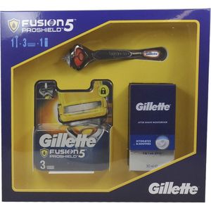 Gillette pack fusion 5 proshield razor + 3 refill + after shave 50 ml.