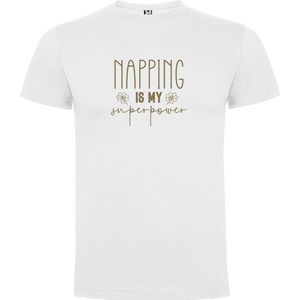 Wit T-Shirt met “Napping is my SuperPower“ Afbeelding Goud Maat S