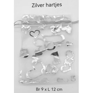 50 x - Organza zakjes -  wit met zilver hartjes  - satijnbandsluiting  - 12 x 9 cm – Sieradenzakjes – Cadeau zakjes – Bedankt  –  Uitdeelzakjes
