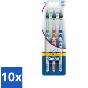 10 x Oral-B - Tandenborstel - Classic 123 - Medium - 3 Tandenborstels - Tandenborstel Medium - Tandenborstel Golvende Haren - Ergonomisch Handvat