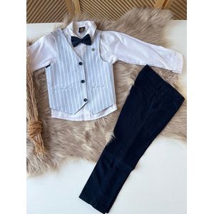 luxe jongens kostuum-kinderpak- kinderkostuum-3 delige effen set -wit lichtblauw gestreept vest ,marineblauwe broek, effen witte hemd, vlinderstrik-bruidsjonkers-bruiloft-feest-verjaardag-fotoshoot-8 jaar maat 128