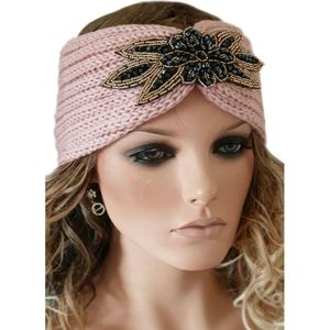 Trendy hoofdband haarband van acryl met broche kleur roze maat one size