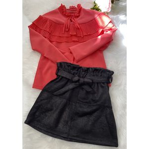 Blouse - Zalm Kleur - Met details - Maat 134