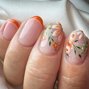 JHubers Goods - Set van 24 kunstnagels in amandelvorm met oranje bloemendesign - Kunstmanicure van kunststof voor dames - Glanzend nagelkunstwerk