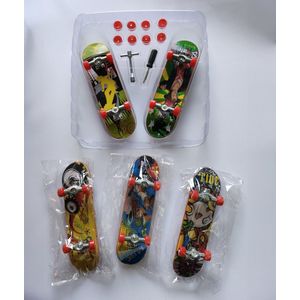 Fingerboard - 5 stuks met accessoires - Uitdeelcadeau - Mini Skateboard - Vinger Skateboard-