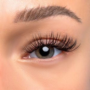DIY Wimpers - Aanbrengen in 2 Minuten - Herbruikbaar - Blijft Hele Dag Stevig Zitten - Leo Lashes