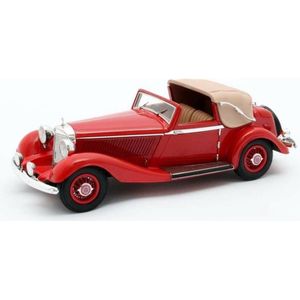 De 1:43 Diecast modelauto van de Mercedes-Benz 500K door Corsica DHC Cabriolet Open van 1935 in Red.This model is begrensd door 408 stuks. De fabrikant van het schaalmodel is Matrix.Dit model is alleen online beschikbaar.