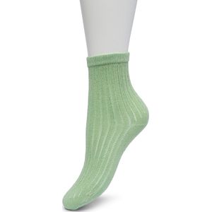Bonnie Doon Korte Zachte Glitter Sokje met Opengewerkt Ribpatroon Dames Pastel Groen maat 36/42 - Glitter - Zacht Metalic draad - Gladde Teennaad - Luxe - Trendy - Polyamide Vochtregulerend - Mode - Uniek - Absinthe Green - BP231404.113