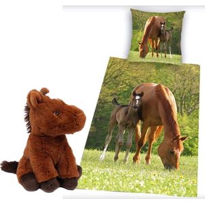 Dekbedovertrek Merrie met Veulen- 1 persoons- 135x200cm- Katoen- incl. pluche bruine knuffel paard 20cm.