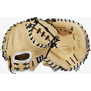 Wilson A2000 33 Catcher's Glove RHT