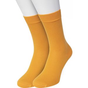 Bonnie Doon Basic Sokken Dames Licht Oranje maat 36/42 - 2 paar - Basis Katoenen Sok - Gladde Naden - Brede Boord - Uitstekend Draagcomfort - Perfecte Pasvorm - 2-pack - Multipack - Effen - Soft Orange - OL834222.356