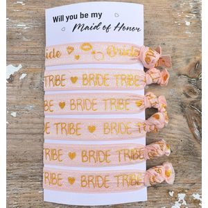1 Bride en 5 Bride Tribe armbanden roze met goud - armband - haarelastiek - bride to be - bride tribe - vrijgezellenfeest - huwelijk - vrijgezellenavond