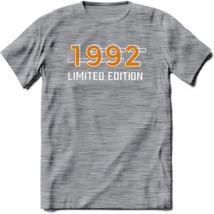 1992 Limited Edition T-Shirt | Goud - Zilver | Grappig Verjaardag en Feest Cadeau Shirt | Dames - Heren - Unisex | Tshirt Kleding Kado | - Donker Grijs - Gemaleerd - M