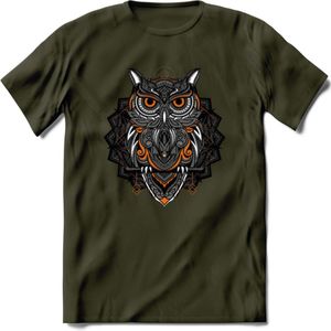 Uil - Dieren Mandala T-Shirt | Oranje | Grappig Verjaardag Zentangle Dierenkop Cadeau Shirt | Dames - Heren - Unisex | Wildlife Tshirt Kleding Kado | - Leger Groen - M