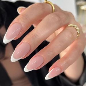 Korte vierkante babyboomer nagels - Roze kunstnagels voor perfecte nagelstijl