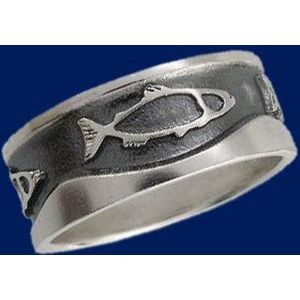De zalm. Zilveren ring 22.5mm