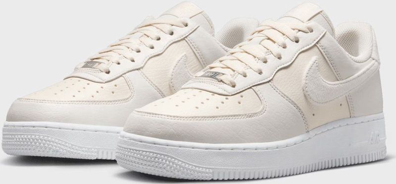 Nike Air Force 1 Low '07 Next Nature - Maat 38 - Beige / Wit - Sneakers Dames - Doos Zonder Deksel