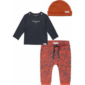 Noppies set(3delig) Broek Orinoco Ginger, Shirt Hester Charcoal en Muts - Maat 56