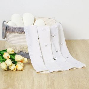 Pretty Panda - wiegdekentje pointelle wit - super zacht bio katoen - OEKO Tex label - ideaal kraamcadeau