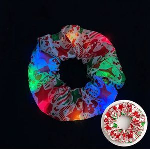 Scrunchie Kerst - Led Scrunchie Wit met sterren - Kerstdiner - kerst - led kerst - scrunchie kerst - Haarelastiek lichtjes Kerst