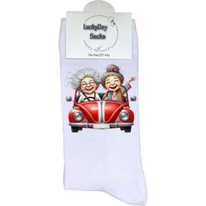 Liefste Oma - Grappige sokken - Origineel cadeau - Verjaardag cadeau - Sint cadeau - Leuke sokken - Auto - Vrolijke sokken - Grappig cadeau - Pensioen cadeau - Kerstcadeau - Vaderdag - Moederdag - Vriendinnen - Socks maken Happy - 37-44