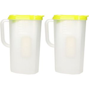 Waterkan/sapkan transparant/groen met deksel 2 liter kunststof - 3x - Smalle schenkkan die in de koelkastdeur past