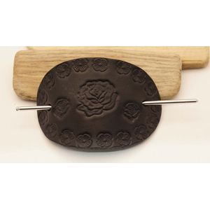 Lederen zwarte haarspeld rozen in sierrand - sierlijke bloemen haarspeld - zwart bloemen haarspelden - haarspeld dames - vrouwelijke haarspeld - lederen haaraccessoires - haarspeld dik haar - haarspeld lang vol haar - haarsieraad cadeau - moederdag