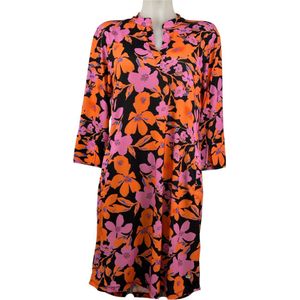 Angelle Milan – Travelkleding voor dames – Roze/Oranje bloemen Jurk – Ademend – Kreukherstellend – Duurzame jurk - In 5 maten - Maat S