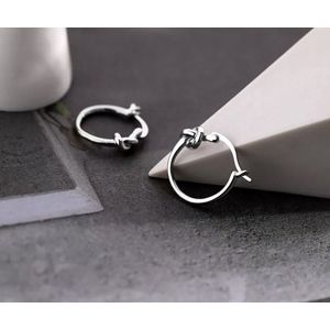 Oorringen - knot oorbellen - dames oorbellen - zilverkleurig - cadeau voor vrouw - Liefs Jade