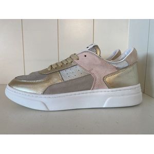 Hip sneaker maat 30